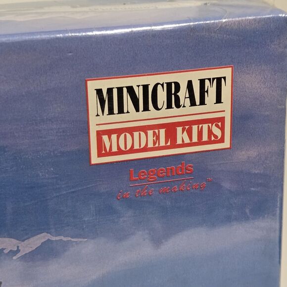 Minicraft Model Kits Continental Airlines 777-200 1/144 Scale PlasticModel 14478 - Picture 2 of 7